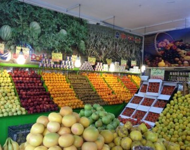 چرا قیمت میوه در اوج عرضه، اینقدر گران است؟/ مقصر کامیوندارانند یا بارفروش‌ها یا باغدارها؟