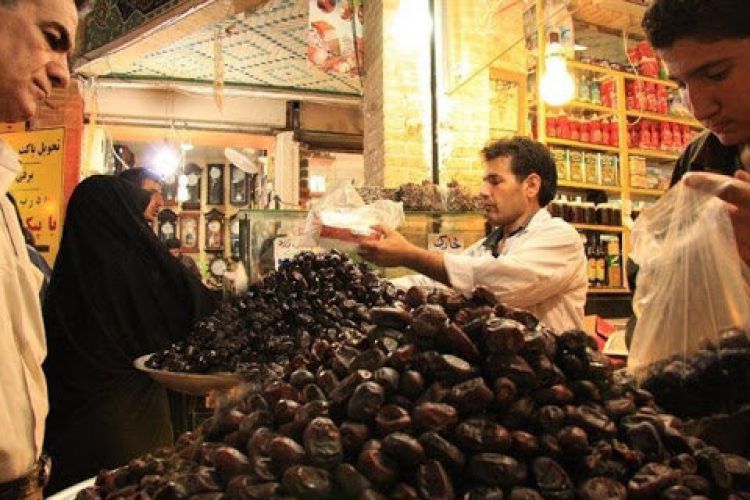 آرامش بهاری در بازار رمضان استان سمنان
