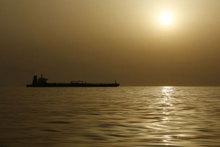 سرگردانی میلیون‌ها بشکه نفت ونزوئلا در دریا