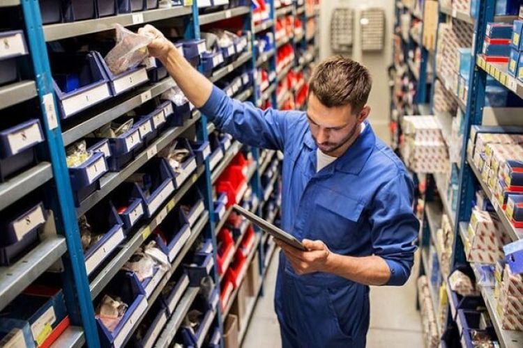 بازار قطعات خودرو، قربانی کارت‌های بازرگانی غیرتخصصی