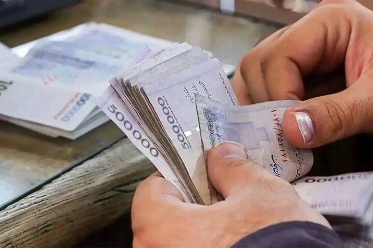 نامه مهم قالیباف به پزشکیان درباره مصوبه افزایش حقوق سال 1404 کارکنان دولت