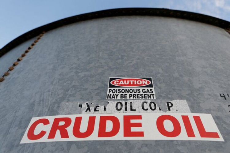 نفت با رشد قیمت اندک از سال 2022 خداحافظی می‌کند