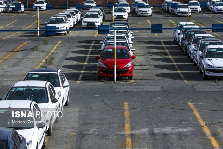   رحیمی: مصرف کننده دیگر توان پرداخت افزایش قیمت خودرو را ندارد