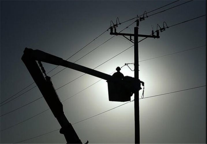 برق 389 مشترک اداری پرمصرف در خوزستان قطع شد