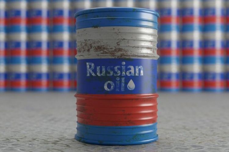 درآمد 900 میلیون دلاری دلالان نفت روسیه