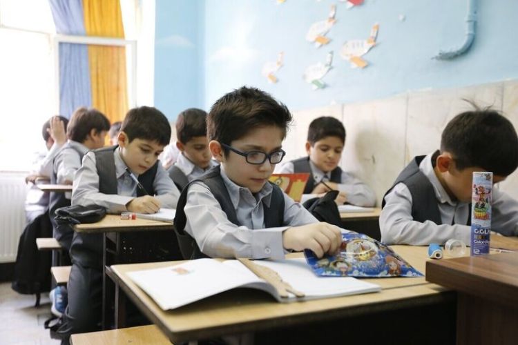 برخورد آموزش و پرورش با برخی مدارس غیرانتفاعی به دلیل تبلیغات نامناسب