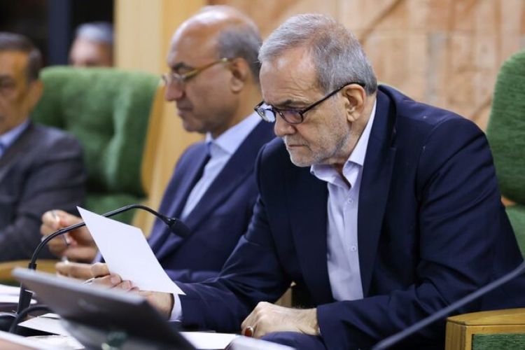 افتتاح 4 پروژه مهم صنعتی، زیربنایی و کشاورزی در استان کرمانشاه با حضور پزشکیان