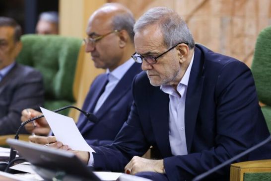 افتتاح 4 پروژه مهم صنعتی، زیربنایی و کشاورزی در استان کرمانشاه با حضور پزشکیان