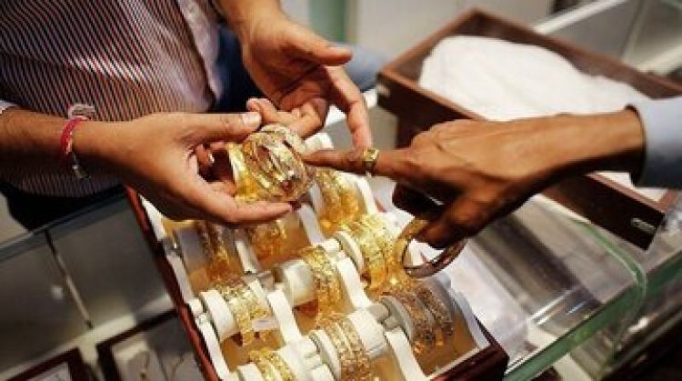 قیمت سکه و قیمت طلا امروز شنبه 4 بهمن 1404 طلا در کانال 15 میلیون، نیم سکه 82 میلیونی شد