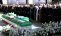  وداعی به وسعت یک ملت؛ ویدئویی از اقامه نماز بر پیکر رهبر شهید انقلاب و خانواده ایشان
