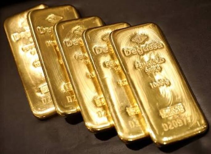 طلا عقب نشست؛ کاهش ملایم قیمت در بازار جهانی طلا عقب نشست؛ کاهش ملایم قیمت در بازار جهانی