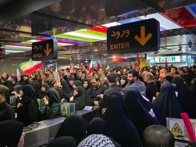 بیش از 23 میلیون سفر در سه روز؛ رکورد بی سابقه متروی تهران بیش از 23 میلیون سفر در سه روز؛ رکورد بی سابقه متروی تهران