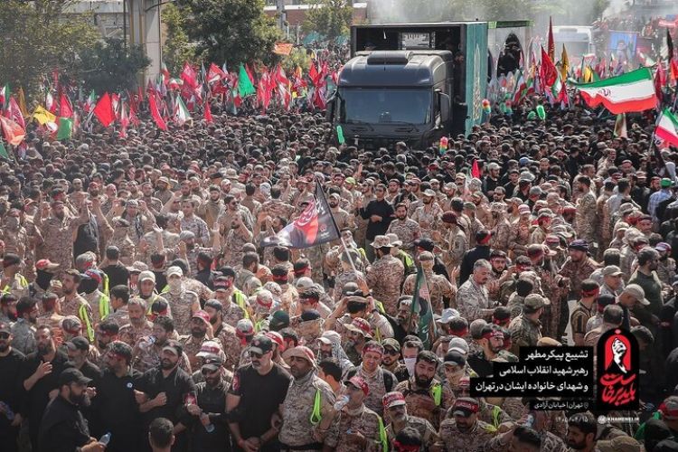 تصاویر تازه از تشییع باشکوه پیکر رهبر شهید انقلاب تصاویر تازه از تشییع باشکوه پیکر رهبر شهید انقلاب