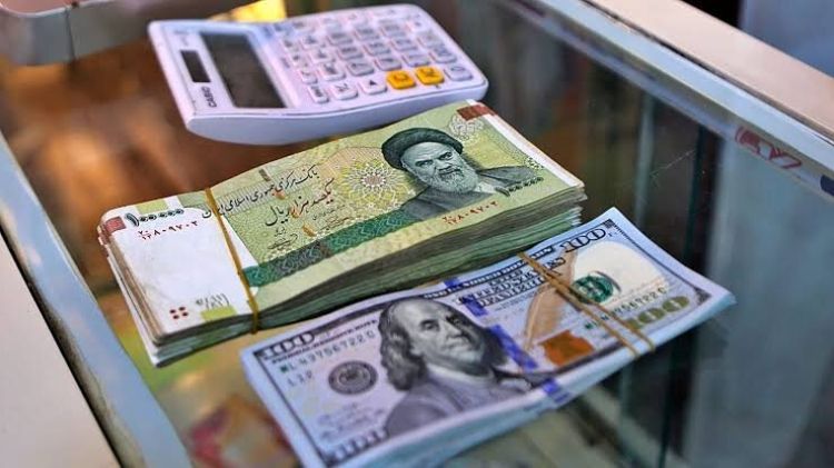 قیمت دلار، یورو و انواع ارزها 19 شهریور 1405 در زمان بازگشایی / دلار 6 هزار تومان گران شد + جدول قیمت دلار، یورو و انواع ارزها 19 شهریور 1405 در زمان بازگشایی / دلار 6 هزار تومان گران شد + جدول