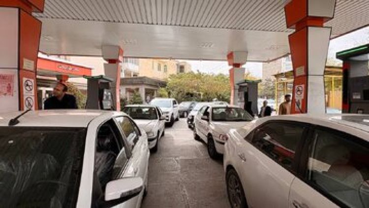 خبر جدید از طرح بنزین؛ سوخت‌گیری در 250 جایگاه تهران شناسه‌دار می‌شود