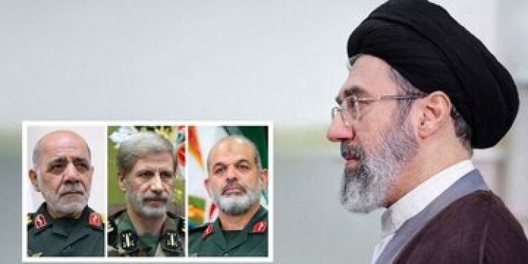 دستور رهبر انقلاب به فرماندهان ارشد نیروهای مسلح؛ دارایی‌های مادی و غیرمادی دشمن آمریکایی-صهیونی در تیررس قرار گیرد/ قدردانی از استواری جبهه مقاومت