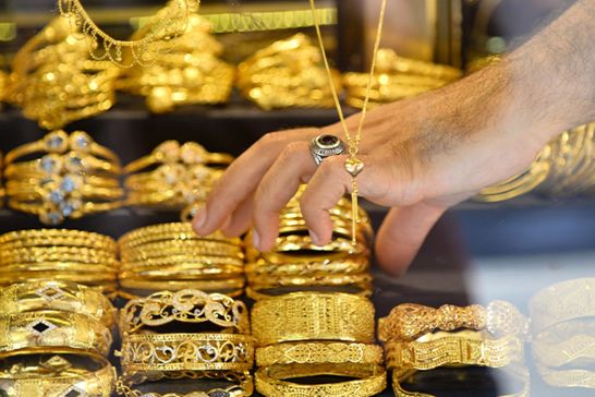 کاهش قیمت طلا در بازار تهران با وجود ثبت رکورد جدید جهانی