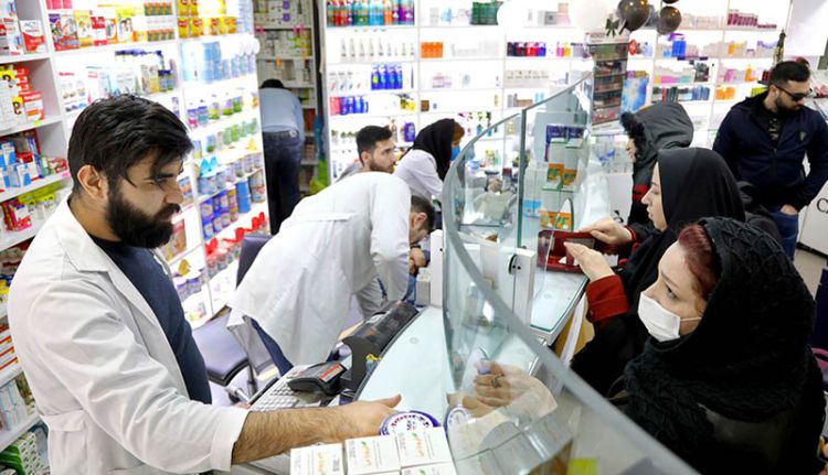 ارجاع بیماران به داروخانه های مشخص تخلف قانونی است