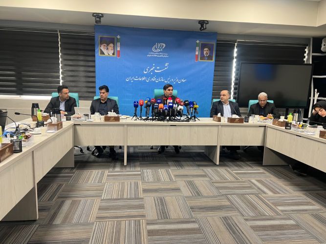 ثبت 1 میلیارد تراکنش در جنگ؛ پاسخگویی استعلامات زمین به 19 روز رسید ثبت 1 میلیارد تراکنش در جنگ؛ پاسخگویی استعلامات زمین به 19 روز رسید