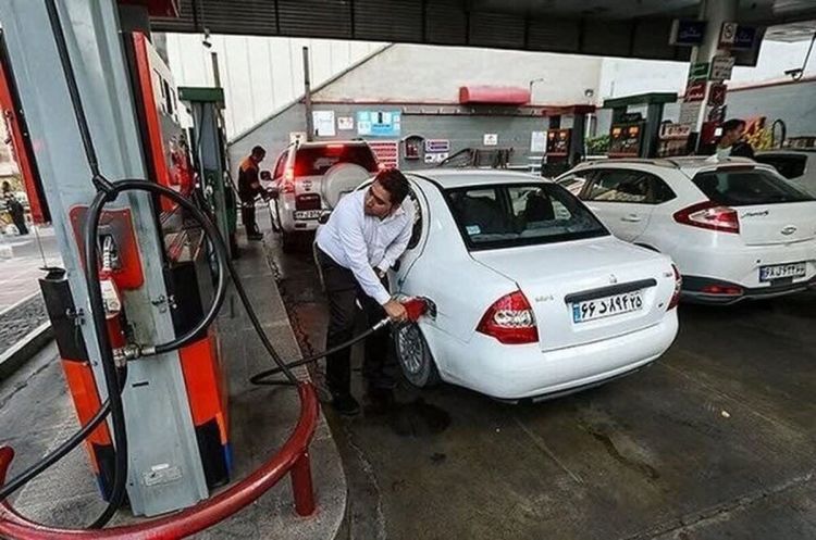 بحث داغ نمایندگان درباره اصلاح قیمت بنزین؛ بنزین برای دارندگان چند خودرو گران می‌شود؟