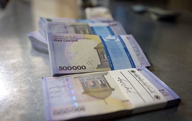 رشد بازار سیاه اسکناس نو در میدان فردوسی رشد بازار سیاه اسکناس نو در میدان فردوسی
