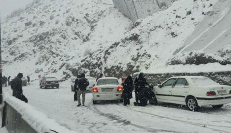 5 کشته در تصادفات /33 گرفتار برف در استان سمنان امدادرسانی شدند