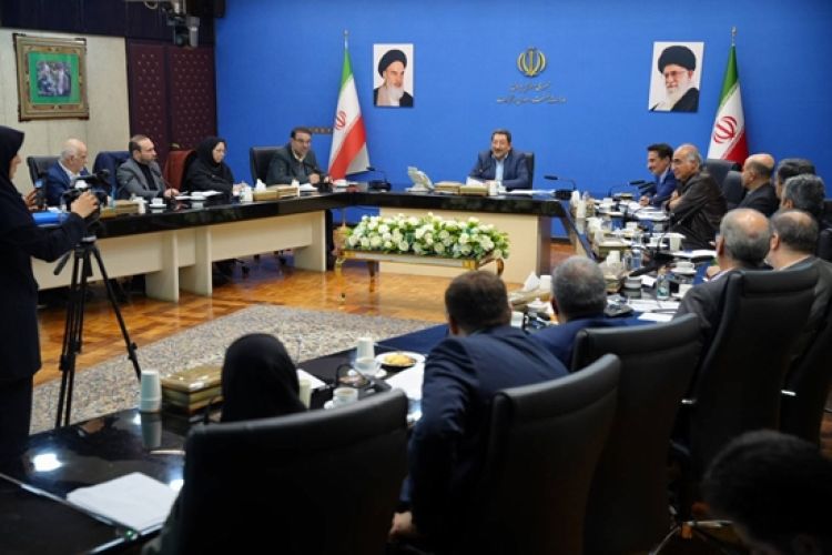 نشست وزیر صمت با اعضای انجمن صنایع پتروشیمی نشست وزیر صمت با اعضای انجمن صنایع پتروشیمی