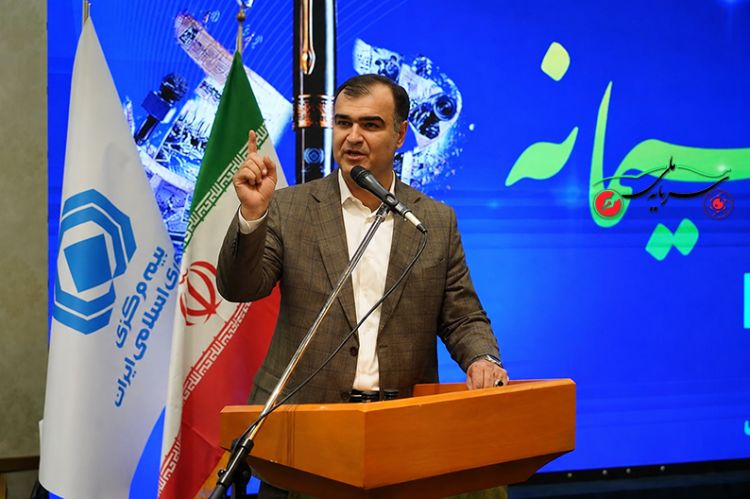 هشدار رییس‌کل بیمه مرکزی به خودروسازان