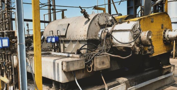سانتریفیوژ دکانتر واحد HDPE شرکت پتروشیمی بندر امام در سرویس عملیاتی قرار گرفت