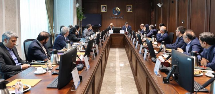 تاکید معاون وزیر اقتصاد بر تداوم حمایت های اگزیم بانک ایران از صادرات کشور