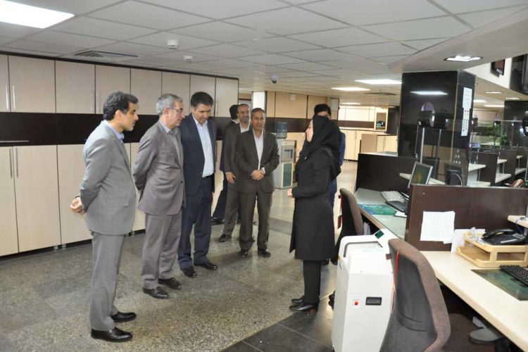 رضا صدیق: شعب آسیب‌دیده بانک صادرات ایران برای خدمت‌رسانی مجدد به مردم آماده شدند