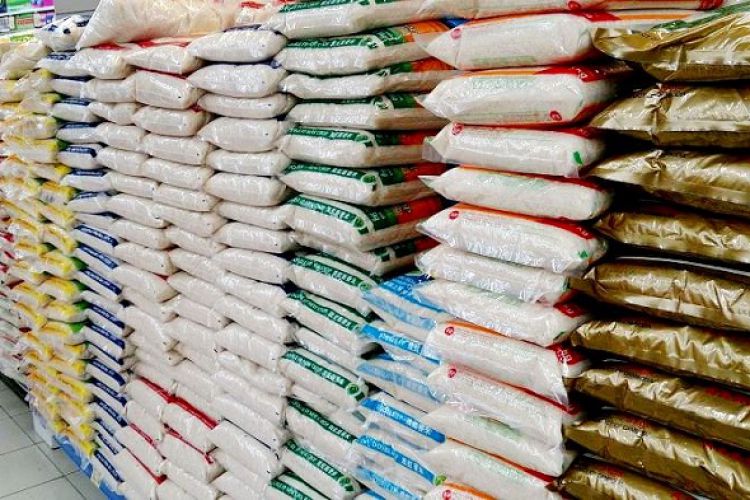  ورود برنج‌های رسوبی در بنادر تا دو هفته آینده به بازار