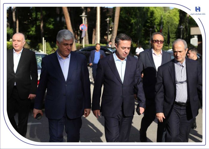 پیشگامی بانک صادرات ایران در بازسازی اکوسیستم دانشبنیان؛ حمایت راهبردی از آموزش عالی و پیوند دانشگاه، صنعت و اقتصاد در دوران پساجنگ پیشگامی بانک صادرات ایران در بازسازی اکوسیستم دانشبنیان؛ حمایت راهبردی از آموزش عالی و پیوند دانشگاه، صنعت و اقتصاد در دوران پساجنگ