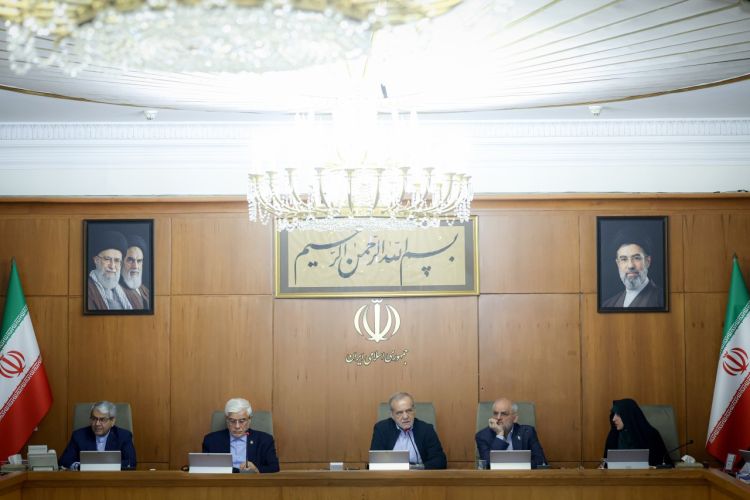 بررسی روند بازسازی تأسیسات نفت و گاز در هیئت دولت بررسی روند بازسازی تأسیسات نفت و گاز در هیئت دولت