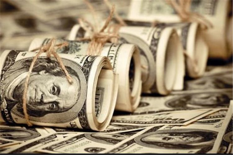  پورابراهیمی: نرخ دلار کمتر از 10هزار تومان می‌شود
