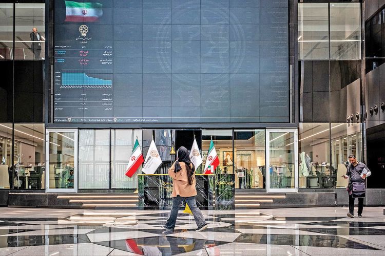 توقف معاملات بورس برای هفتمین هفته؛ تعطیلی بازار به نفع چه کسانی است؟ توقف معاملات بورس برای هفتمین هفته؛ تعطیلی بازار به نفع چه کسانی است؟