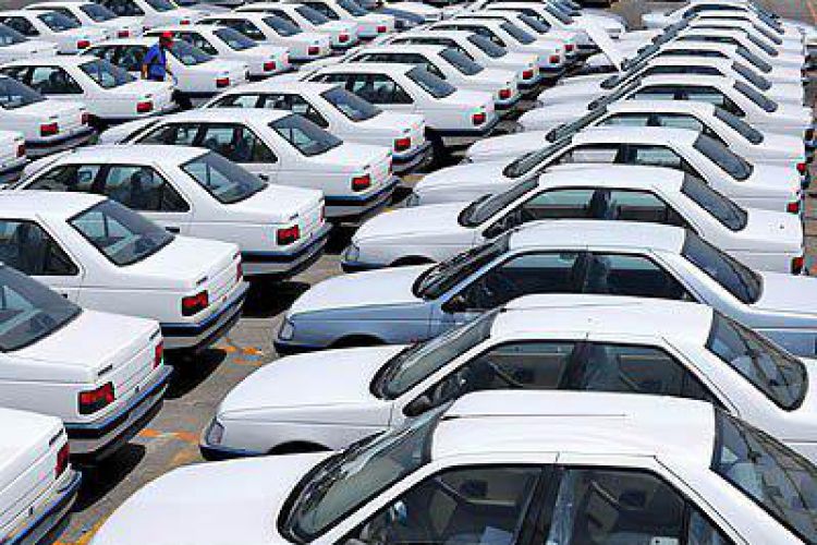 بازار خودرو عقب نشست/ سورنتو 180 میلیون تومان ریخت