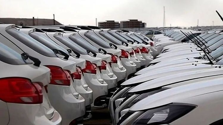 با فعال شدن ماشه، بازار خودرو 20 درصد گران‌تر شد؛شرط کاهش قیمت چیست؟
