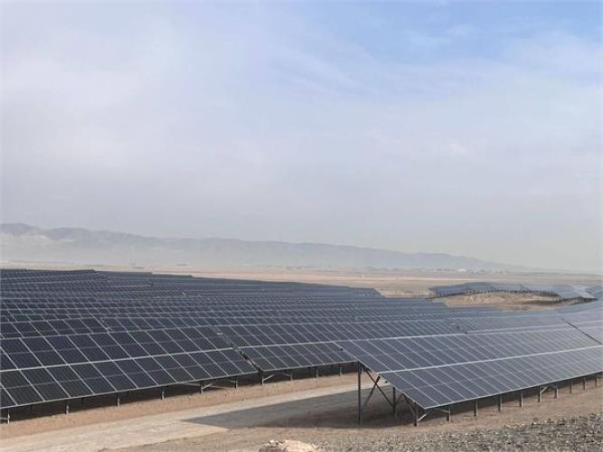 نیروگاه خورشیدی 95 مگاواتی شمس‌آباد؛ نمونه‌ای عینی از پیوند صنعت و انرژی پاک در مسیر عبور از ناترازی برق